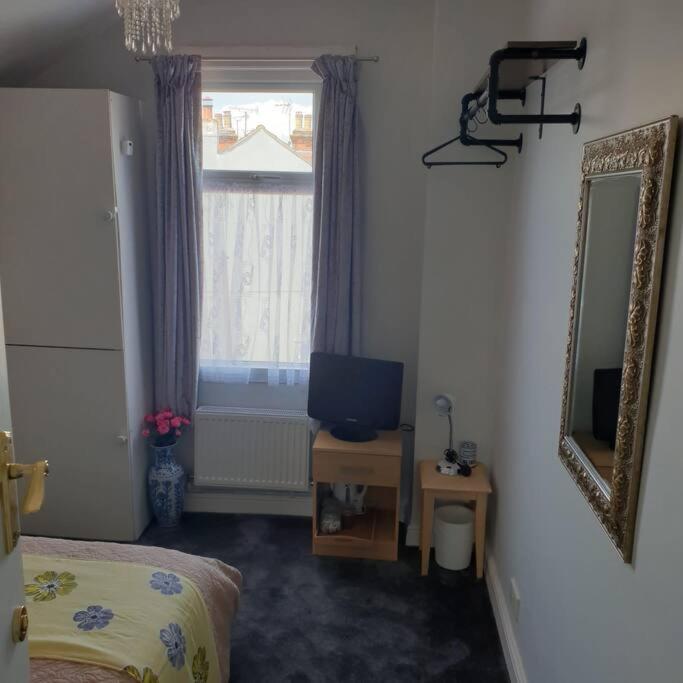 Villa Travellers' Choice In Harwich-Essex Exterior foto