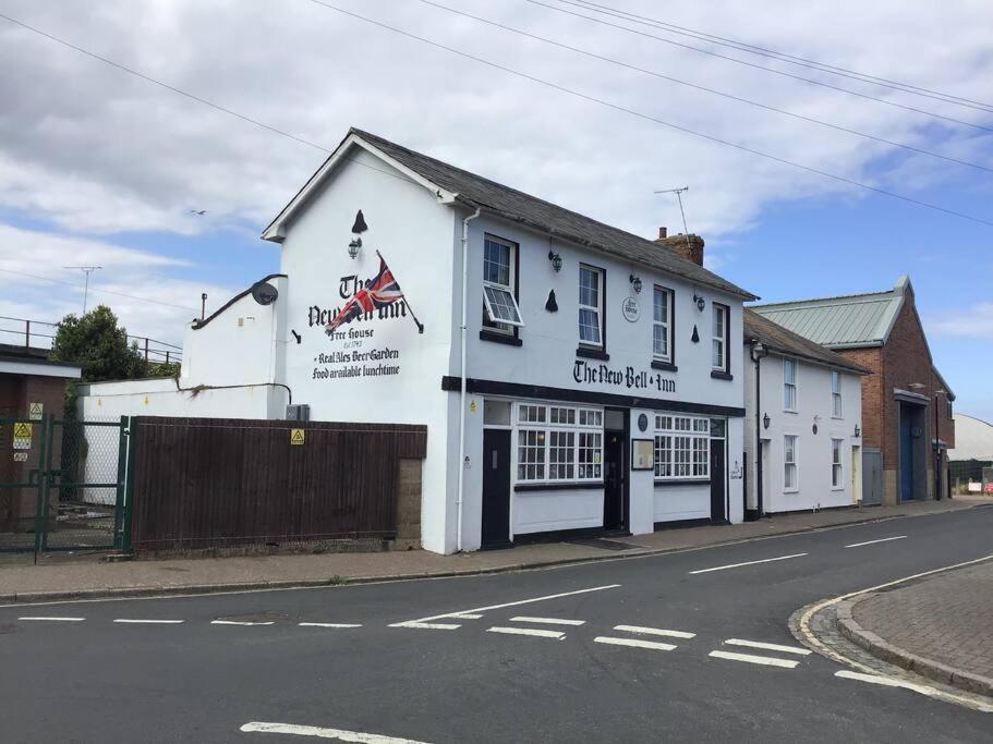 Villa Travellers' Choice In Harwich-Essex Exterior foto