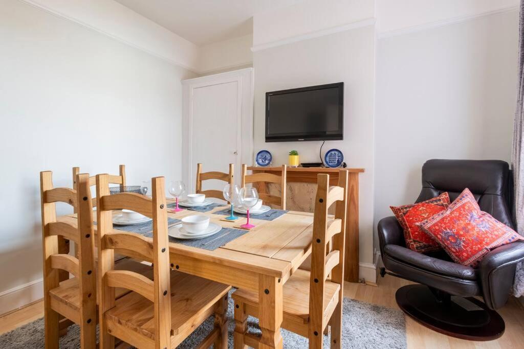 Villa Travellers' Choice In Harwich-Essex Exterior foto
